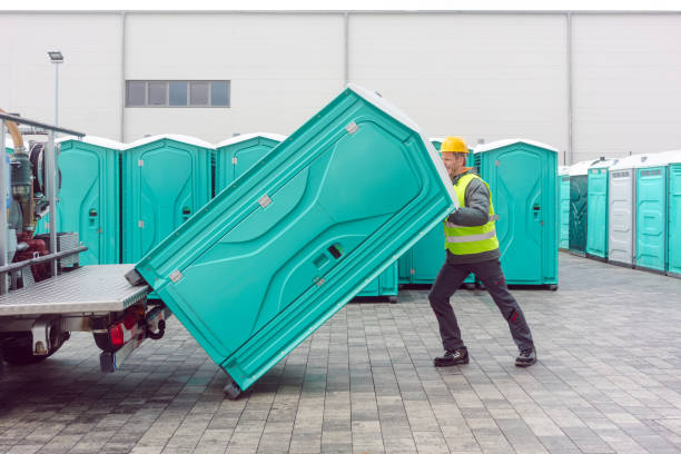 Portable Toilet Options We Offer in Lauderdale Lakes, FL